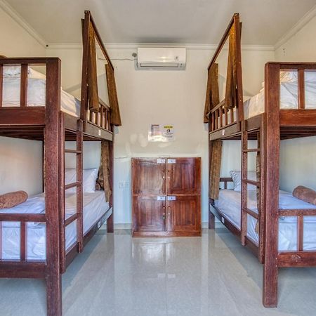 L Degus Hostel Toyapakeh ภายนอก รูปภาพ